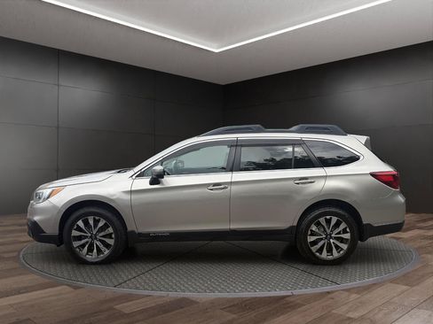 Used 2015 Subaru Outback 2.5i Limited AWD/4WD image 5