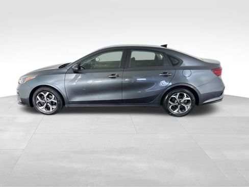 Certified 2019 Kia Forte LXS FWD image 9