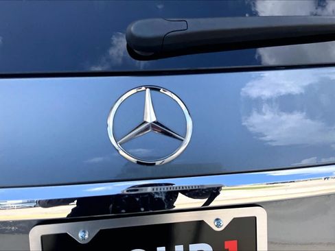Used 2024 Mercedes-Benz GLS 450 4MATIC image 10