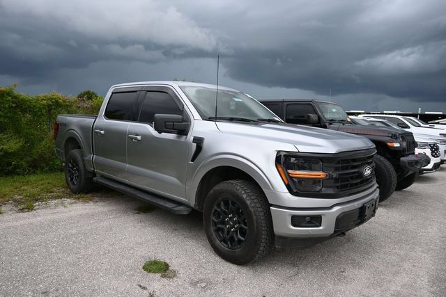 Certified 2025 Ford F150 XLT w/ Equipment Group 302A MID AWD/4WD image 17