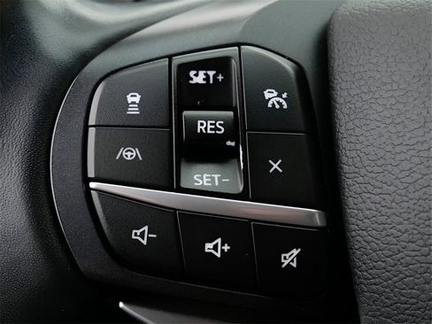 Used 2020 Ford Explorer Platinum w/ Premium Technology Package image 19