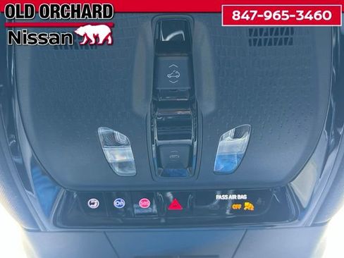 Used 2024 Cadillac Lyriq Luxury AWD/4WD image 23