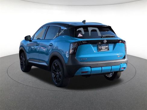 New 2026 Nissan Kicks SR w/ Cold Weather Package image 7