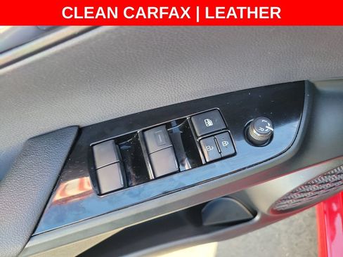 Used 2021 Toyota Prius XLE FWD image 23