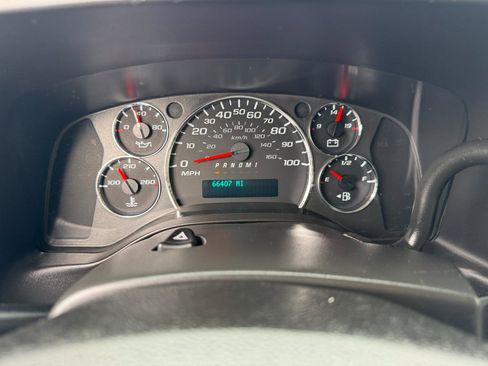 Used 2020 Chevrolet Express 2500 Extended w/ Communications Package image 17