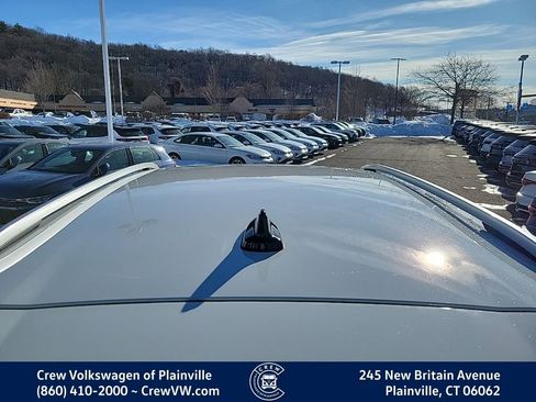 New 2026 Volkswagen Tiguan SE image 27