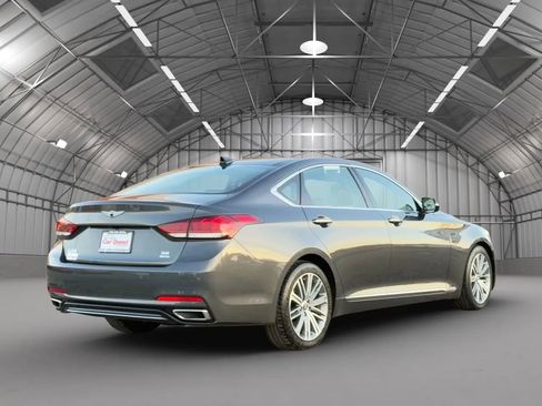 Used 2018 Genesis G80 3.8 w/ Option Group 02 image 7