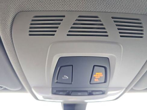 Used 2015 BMW 320i Sedan image 40