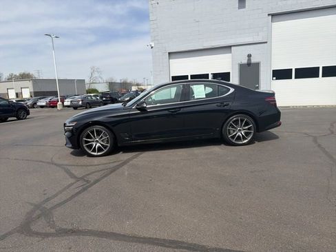 Used 2025 Genesis G70 2.5T AWD/4WD image 14