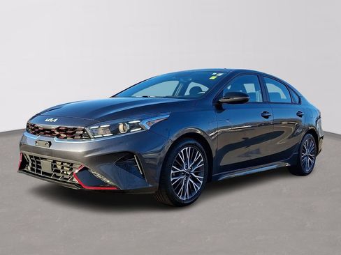 Used 2023 Kia Forte GT-Line w/ GT-Line Premium Package image 3