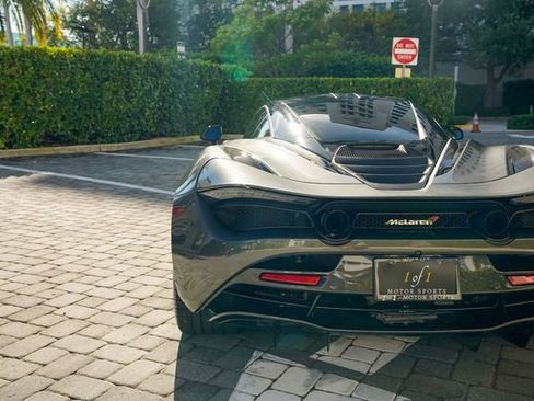 Used 2018 McLaren 720S Performance image 24