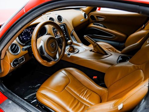Used 2014 SRT Viper GTS w/ GTS Laguna Interior Package image 40