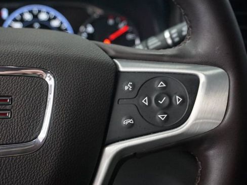 Used 2023 GMC Acadia SLT w/ Technology Package FWD image 26