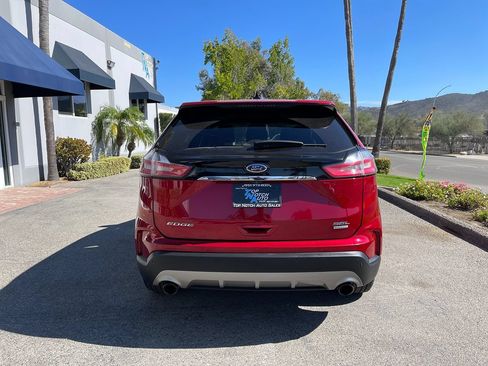 Used 2020 Ford Edge SEL w/ Convenience Package FWD image 6