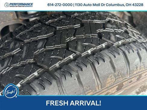 Used 2017 Toyota Tundra SR5 w/ TRD Off Road Package AWD/4WD image 11