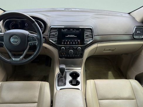 Used 2019 Jeep Grand Cherokee Overland RWD image 11