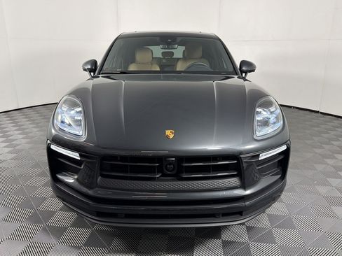 Certified 2026 Porsche Macan AWD/4WD image 6