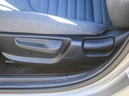 Used 2025 Kia K4 EX image 22