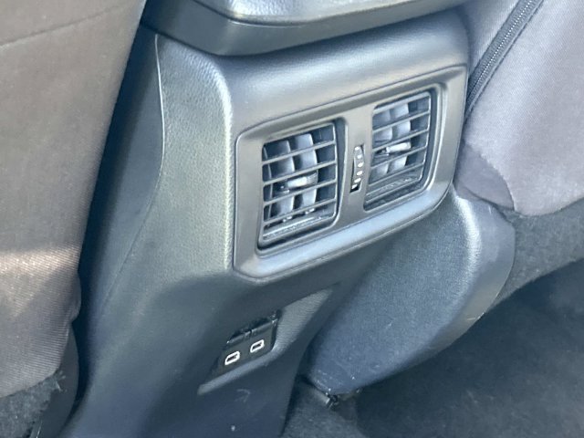 Used 2025 Toyota RAV4 XLE FWD image 14