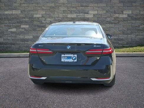 New 2026 BMW 530i xDrive w/ Premium Package AWD/4WD image 5