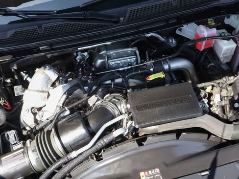 Used 2022 Chevrolet Silverado 3500 High Country image 13