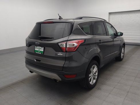Used 2018 Ford Escape SE w/ SE Sync 3 Package FWD image 9