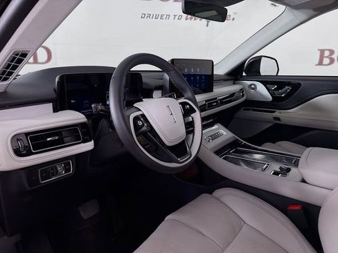 New 2026 Lincoln Aviator Reserve AWD/4WD image 10