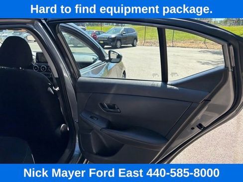 Used 2024 Nissan Sentra SV FWD image 22