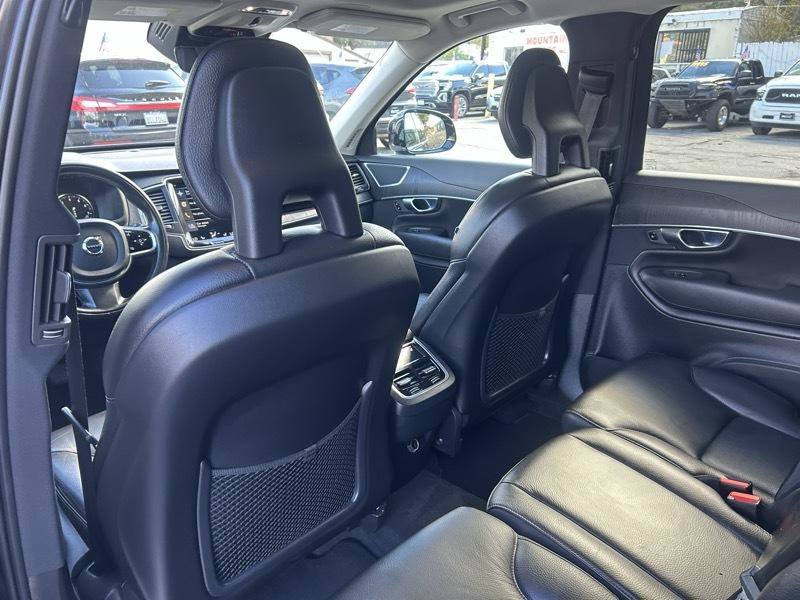 Used 2020 Volvo XC90 T6 Momentum AWD/4WD image 12