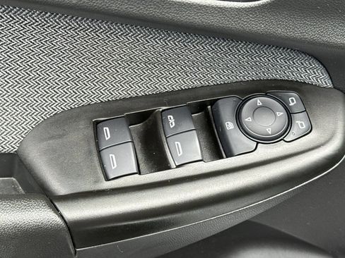 Used 2021 Chevrolet TrailBlazer LS FWD image 18