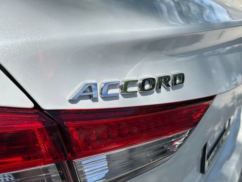 Used 2020 Honda Accord LX image 32