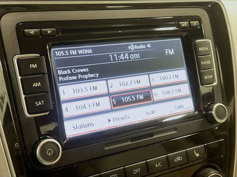 Used 2013 Volkswagen Passat 2.5 SE image 15