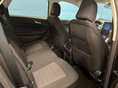 Used 2024 Ford Edge SE image 18