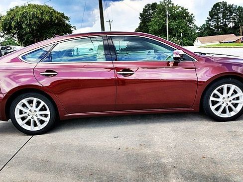 Used 2013 Toyota Avalon Limited FWD image 10