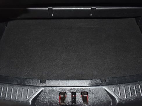 Used 2021 Ford Explorer XLT w/ Equipment Group 202A image 38