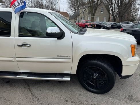 Used 2011 GMC Sierra 1500 Denali image 11