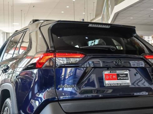 New 2025 Toyota RAV4 XLE Premium image 9