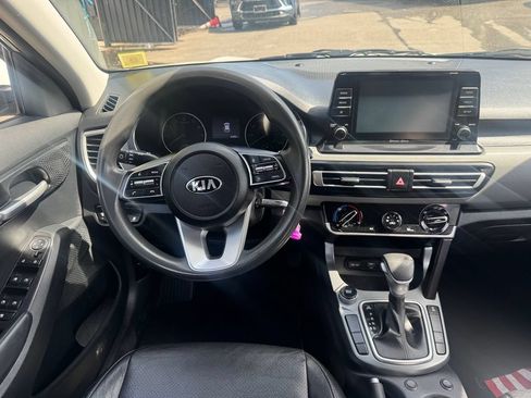 Used 2021 Kia Seltos LX AWD/4WD image 13