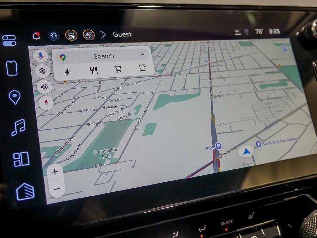 New 2027 Chevrolet Bolt LT w/ Comfort Package FWD image 15