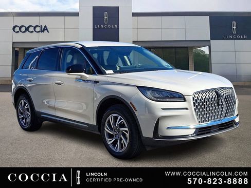 Certified 2024 Lincoln Corsair AWD image 3