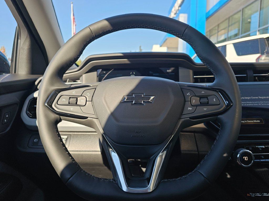 New 2027 Chevrolet Bolt RS w/ Technology Package FWD image 25