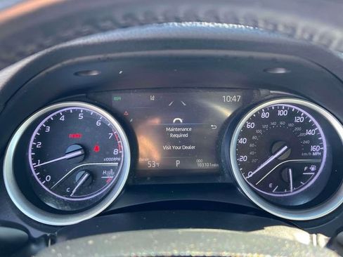 Used 2021 Toyota Camry XLE image 27