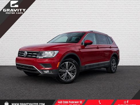 Used 2018 Volkswagen Tiguan SEL FWD image 1