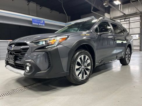 Certified 2024 Subaru Outback Limited XT AWD/4WD image 4