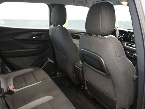 Used 2024 Chevrolet TrailBlazer LS image 17