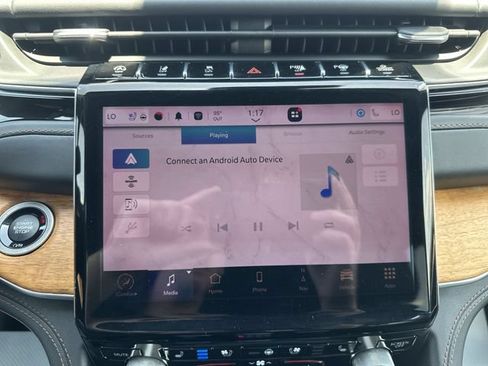 Used 2022 Jeep Grand Cherokee Summit AWD/4WD image 14