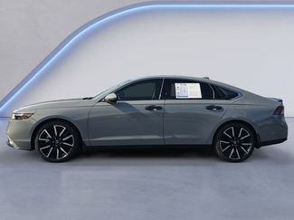 Used 2023 Honda Accord Touring video 2