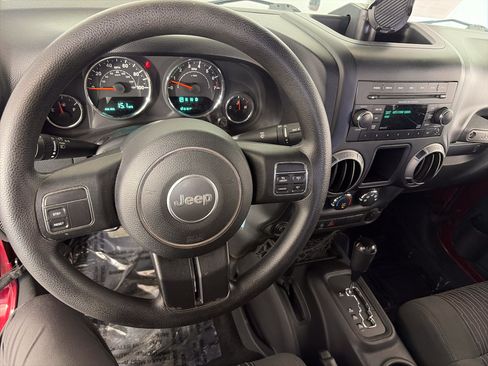 Used 2012 Jeep Wrangler Sport AWD/4WD image 3