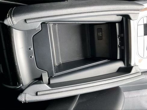 Used 2022 BMW X5 xDrive40i w/ Luxury Seating Package image 32