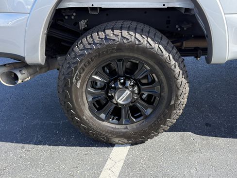 Certified 2022 Ford F250 Lariat w/ Tremor Off-Road Package image 31